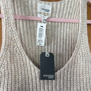 Aritzia Wilfred Free Karolin knit top V-Neck Sweater